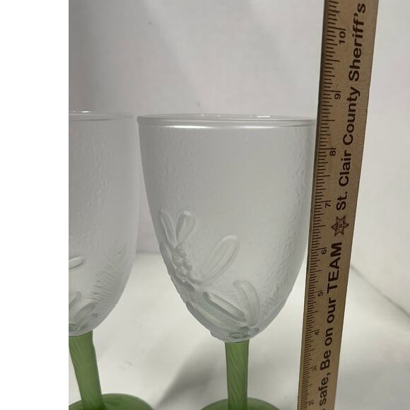 Pfaltzgraff Winterwood Green Sculpted Stemmed Iced‎ Tea Glasses-Set of 2-EPC! - Picture 4 of 4